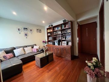 Se vende Hermoso Duplex  frente a parque en Chacarilla San Borja, Lima, Perú