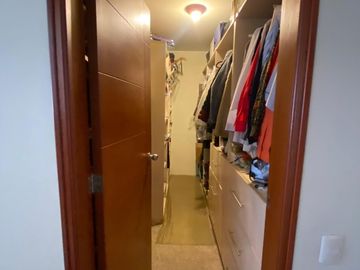 Se vende Hermoso Duplex  frente a parque en Chacarilla San Borja, Lima, Perú