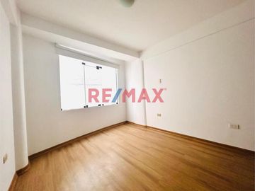 ID: 1131206 Alquilo Flat 109M2 En 3Er Piso Vista A Parque De 3 Dormitorios + 1 Cochera - San Borja