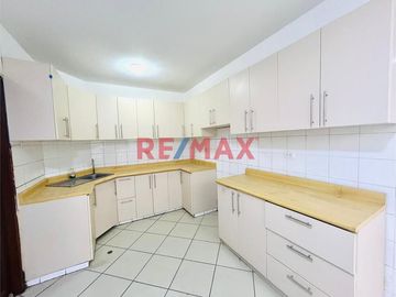 ID: 1131206 Alquilo Flat 109M2 En 3Er Piso Vista A Parque De 3 Dormitorios + 1 Cochera - San Borja