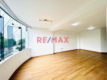 ID: 1131206 Alquilo Flat 109M2 En 3Er Piso Vista A Parque De 3 Dormitorios + 1 Cochera - San Borja