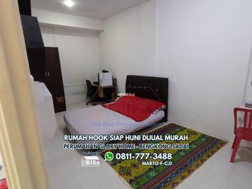 Ready-to-Occupy Corner House in Glory Home Bengkong Sadai For Sale