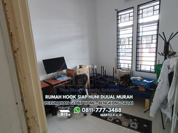 Ready-to-Occupy Corner House in Glory Home Bengkong Sadai For Sale