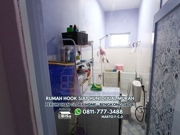 Ready-to-Occupy Corner House in Glory Home Bengkong Sadai For Sale
