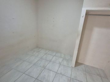 Casa Rentera en Venta en la Alborada, 2 Departamentos, Norte de Guayaquil.