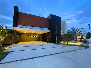 Casa en Avenida García Lavín “Privada Xaman-tan”