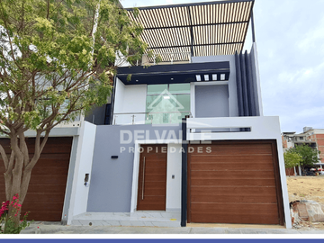 SE VENDE BONITA Y ACOGEDORA CASA EN VENTA | Urb. BOULEVARD PARK PLAZA - PIURA
