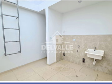 SE VENDE BONITA Y ACOGEDORA CASA EN VENTA | Urb. BOULEVARD PARK PLAZA - PIURA