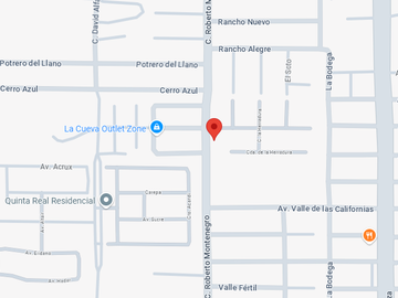Casa ubicada en colonia Residencial Quinta del Cedro, con 3 recamaras y 200m2. A unos minutos de Plaza Carranza.