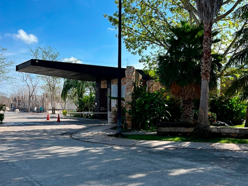 Hermosa casa en venta en la privada Punta Lomas