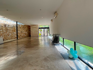 Hermosa casa en venta en la privada Punta Lomas