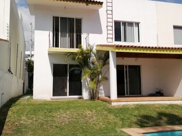 VENTA DE CASA FRACCIONAMIENTO CUERNAVACA