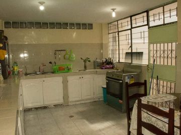 Vendo Casa Rentera Precio de Oportunidad en el Sector de la Gasca