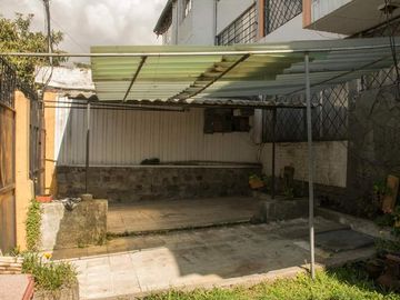 Vendo Casa Rentera Precio de Oportunidad en el Sector de la Gasca