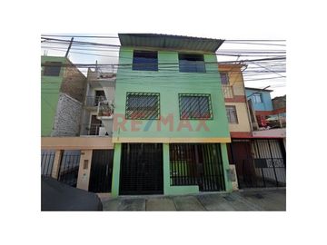 1131722 🏡✨ Casa A Espaldas De La Av Los Heroes En San Juan De Miraflores! ✨🏡