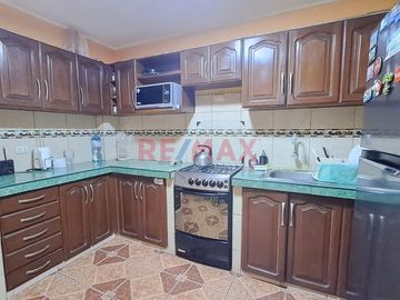 1131722 🏡✨ Casa A Espaldas De La Av Los Heroes En San Juan De Miraflores! ✨🏡