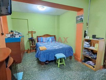 1131722 🏡✨ Casa A Espaldas De La Av Los Heroes En San Juan De Miraflores! ✨🏡