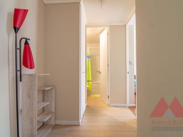 ¡Oportunidad Única! En venta hermoso depto a cuadras de Metro Santa Lucía
