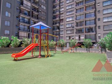 ¡Oportunidad Única! En venta hermoso depto a cuadras de Metro Santa Lucía