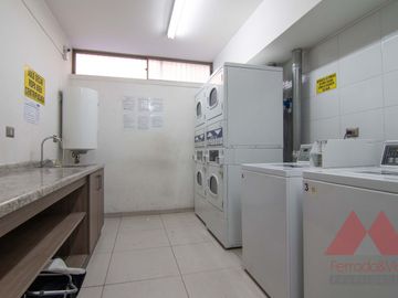 ¡Oportunidad Única! En venta hermoso depto a cuadras de Metro Santa Lucía