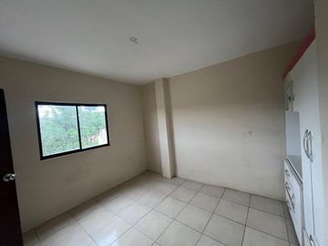 casa con local comercial de venta en Montecristi