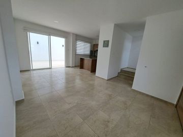 casa en alquiler ubicada en manta zona sur L/F
