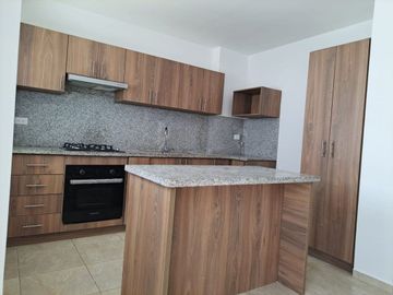 casa en alquiler ubicada en manta zona sur L/F