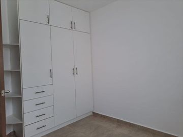 casa en alquiler ubicada en manta zona sur L/F