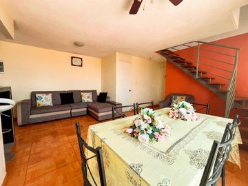 Vendo Departamento Duplex En Condominio De 117M2 En La Urb. El Sol De Carabayllo