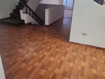 LINDA CASA 260M2 CERCA AL JOCKEY EN SAN BORJA
