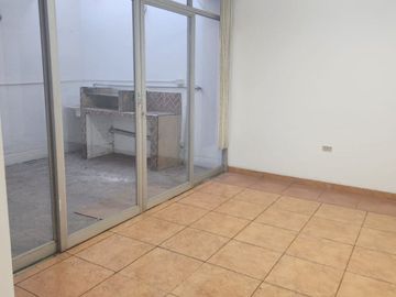 LINDA CASA 260M2 CERCA AL JOCKEY EN SAN BORJA