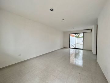 Casa en venta en colonia Montecarlo en Mérida Yucatán zona norte