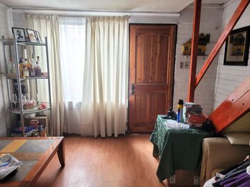 SE VENDE CASA 2PISOS ALBAÑILERIA