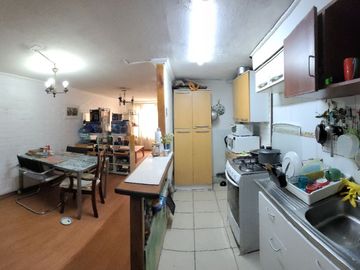 SE VENDE CASA 2PISOS ALBAÑILERIA