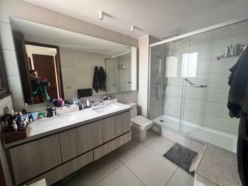 Semi Nuevo, Luminoso Y Acogedor Depto, Rebajado!!!