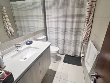 Semi Nuevo, Luminoso Y Acogedor Depto, Rebajado!!!