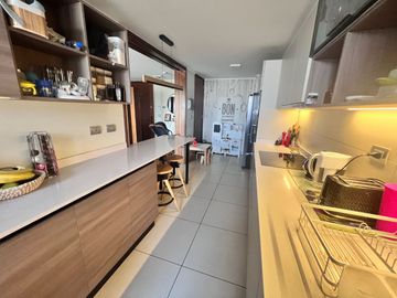 Semi Nuevo, Luminoso Y Acogedor Depto, Rebajado!!!