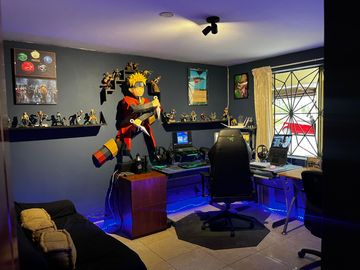 HERMOSA CASA DE 4 PISOS CON 10 HABITACIONES
