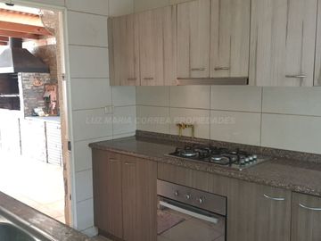 Hermosa Casa de un Piso en Condominio Privado – Seguridad, Comodidad y Excelente Ubicación en La Cruz