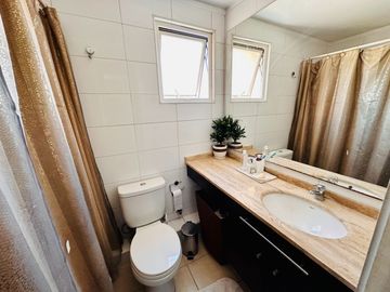 En venta casa de 3D3B con piscina