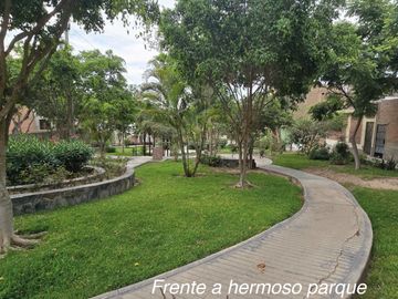 HERMOSA CASA DE 4 PISOS CON 10 HABITACIONES