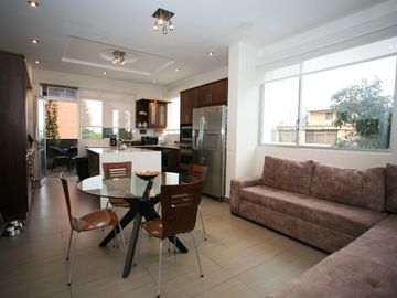 VENTA DE PENTHOUSE EN CUMBAYÁ – 392 m², TERRAZA Y ÁREAS EXCLUSIVAS 🏡