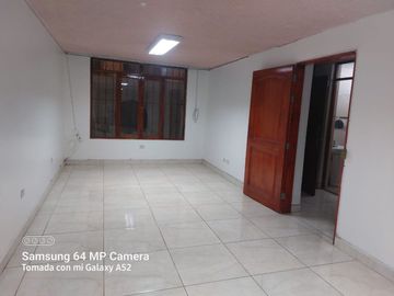 Alquiler De oficina Primer Piso - San Luis