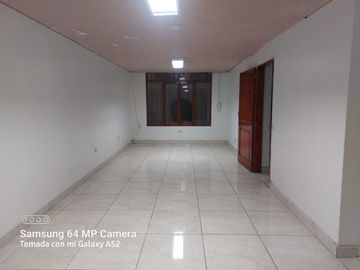 Alquiler De oficina Primer Piso - San Luis