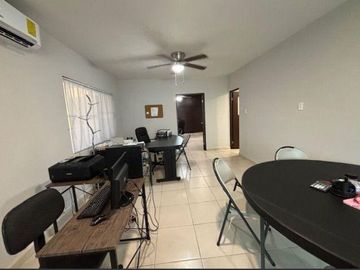 Excelente casa en col. Petrolera muy bien ubicada