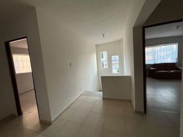 Excelente casa en col. Petrolera muy bien ubicada