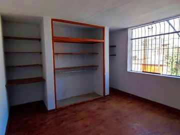 EN VENTA CASA CENTRICA