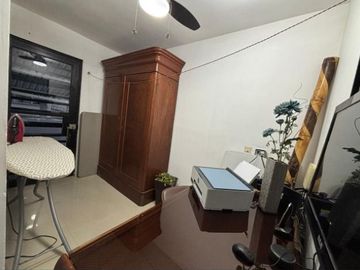 Gran residencia en la Col. Unidad Nacional. Incluye todo el mobiliario y equipo!