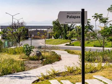 SE VENDE CASA EN CONDOMINIO CON ALBERCA Y AMENIDADES APLICA CREDITOS