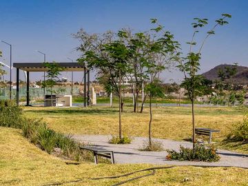 SE VENDE CASA EN CONDOMINIO CON ALBERCA Y AMENIDADES APLICA CREDITOS
